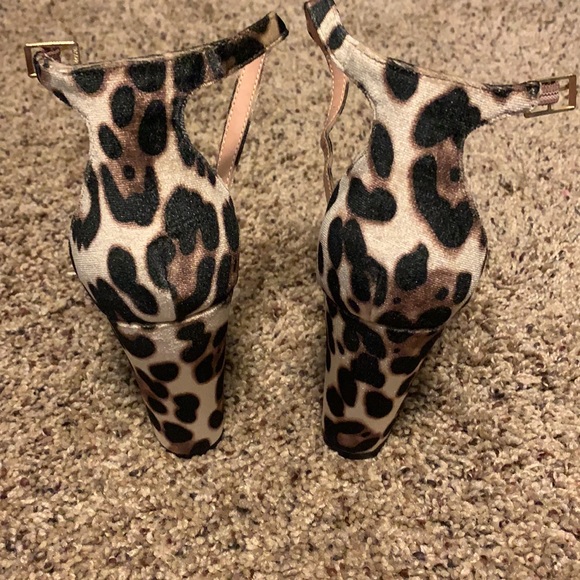Leopard heels - Picture 3 of 5